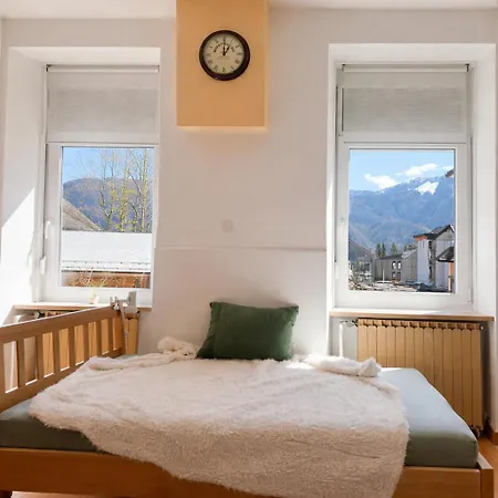 Edi App Center-free Parking & Mountain View * Bovec