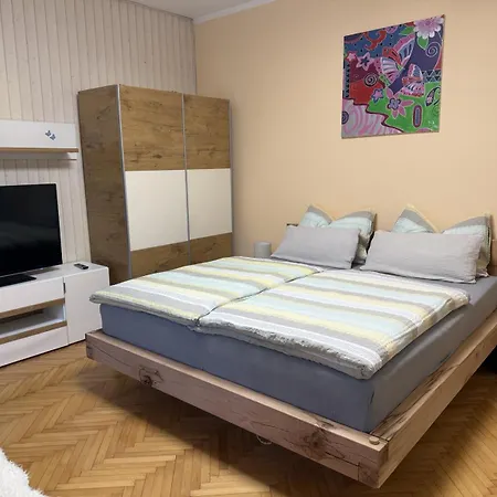 Edi App Center-free Parking & Mountain View